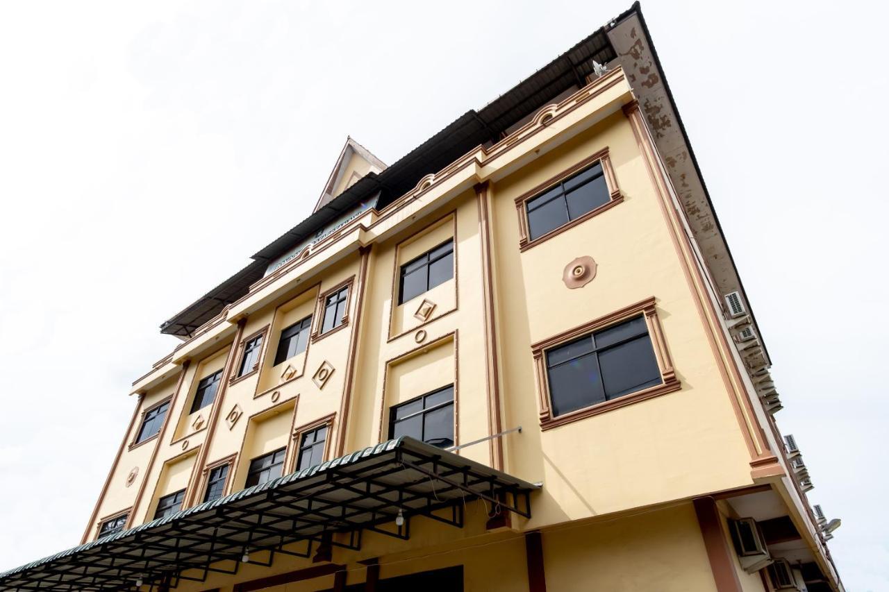 Oyo 1364 Pondok Wisata Istana XI Medan Exterior photo